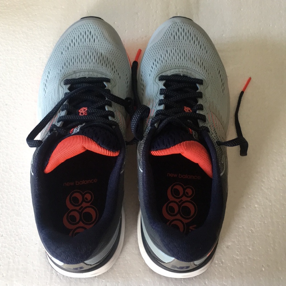 Women’s NB New Balance Size 8 Shoes New